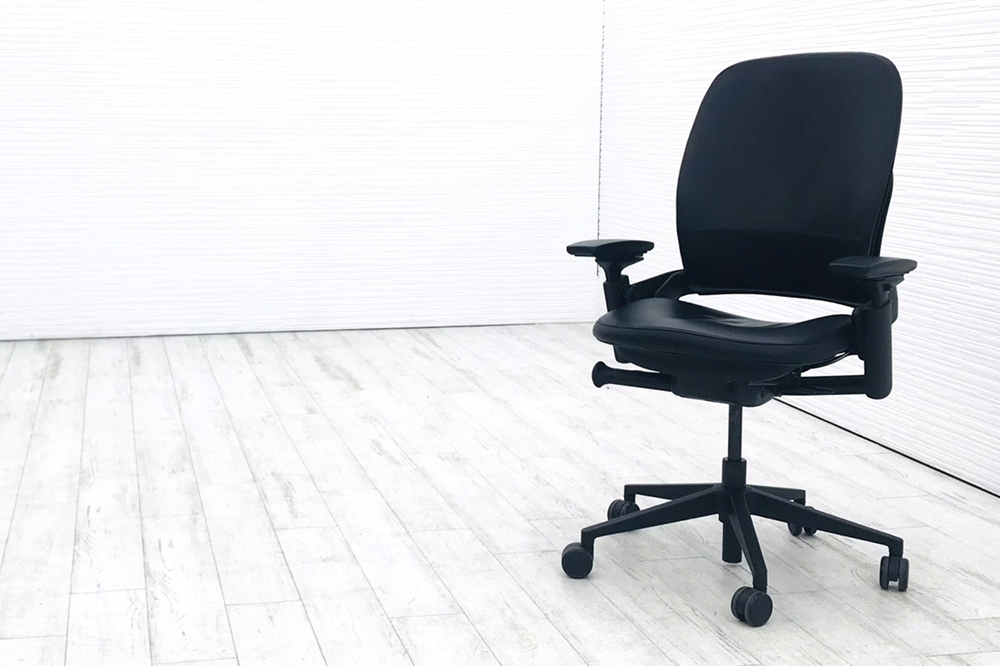 リープチェア V2 スチールケース 2016年製 中古 Steelcase Leap 中古オフィス家具 OAチェア ブラック レザーの画像