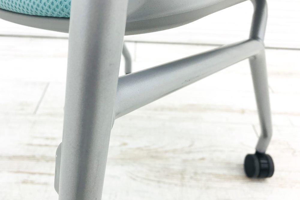 ルナチェア 【4脚セット】 オカムラ 中古 2015年製 ミーティングチェア ネスティングチェア 会議椅子 中古オフィス家具 81S1DA セージ画像