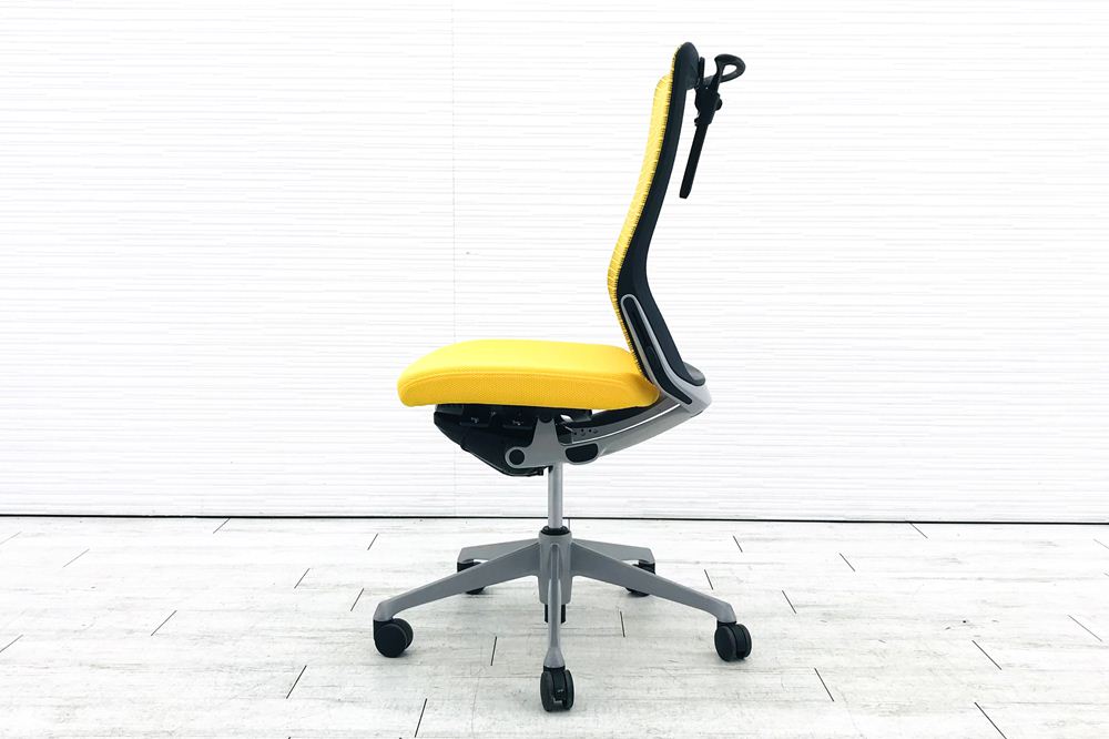 オカムラ コーラルチェア 2019年製 ハイバック 中古 メッシュ 肘無 中古オフィス家具 事務椅子 OAチェア マンゴーイエロー CQ36GS-FSH6画像