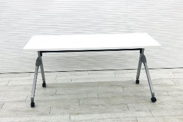 オカムラ フラプター ネスティングテーブル 会議テーブル ミーティングテーブル 中古 会議机 幅1500mm 中古オフィス家具 棚板付き ホワイト画像
