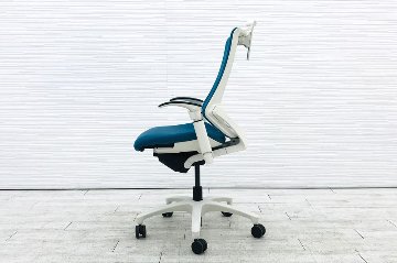 イトーキ エフチェア 2015年製 中古オフィスチェア クッション 可動肘 事務椅子 ITOKI 中古オフィス家具 KF-377JBH-W9A3 ストロングブルー画像