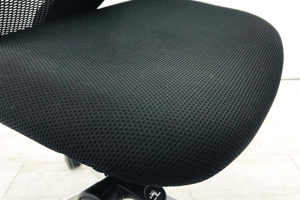 オカムラ シルフィーチェア 2015年製 ハイバック 肘無 中古チェア Sylphy メッシュ 中古オフィス家具 C635BR-FMP1 ブラック画像