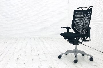 バロンチェア ブラック 2018年製 オカムラ 中古 中古オフィス家具 シルバーフレーム メッシュ ハイバック 可動肘 オフィスチェア画像