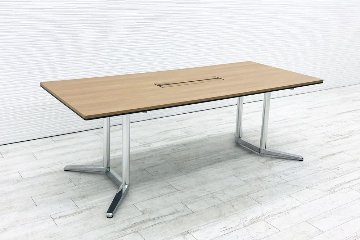 オカムラ ラティオ 中古 W2100×D900mm×H720mm 幅2100 ミーティングテーブル 会議机 中古オフィス家具画像