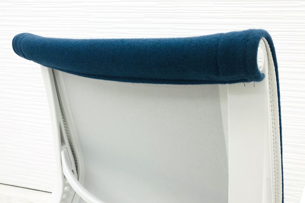 ハーマンミラー セトゥーチェア 中古 2018年製 Setu Chair マルチパーパスチェア ５本脚タイプ リボンアーム ブルー系色の画像