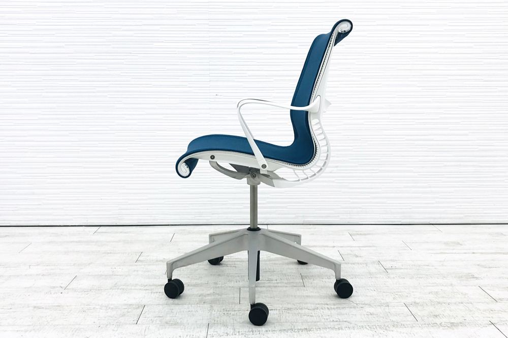 ハーマンミラー セトゥーチェア 中古 2018年製 Setu Chair マルチパーパスチェア ５本脚タイプ リボンアーム ブルー系色画像