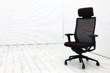 オカムラ コーラルチェア 中古 2018年製 エクストラハイバック メッシュ 可動肘 ヘッドレスト付 中古オフィス家具 ダークブラウン CQ8AMR画像