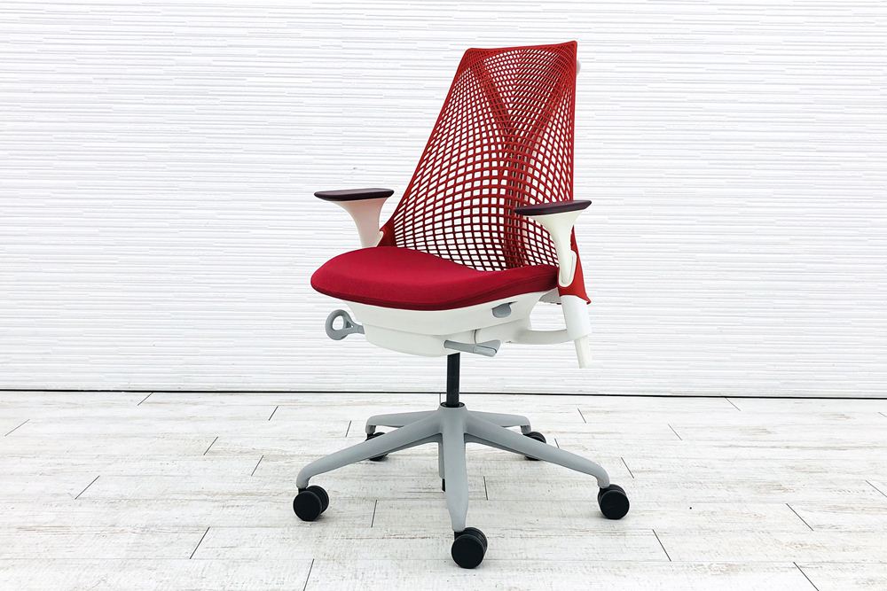 ハーマンミラー セイルチェア 中古 2016年製 ミドルバックメッシュ SAYL Chairs デザインチェア 中古オフィス家具 可動肘 レッド