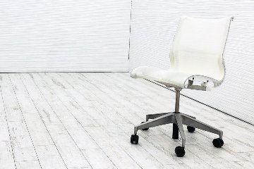 ハーマンミラー マルチパーパスチェア セトゥー 中古  セトゥーチェア  Setu Chair 中古オフィス家具 メッシュ ホワイト画像