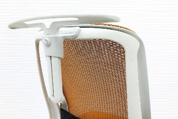 オカムラ シルフィーチェア 2016年製 ハイバック 肘無 ランバーサポート 中古チェア Sylphy メッシュ 中古オフィス家具 オレンジ画像