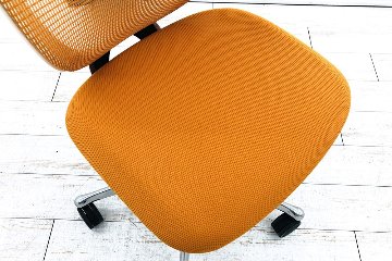 サブリナチェア 中古 オカムラ サブリナ 2016年製 ハイバック メッシュ 中古オフィス家具 事務椅子 オフィスチェア C833BW-FSZ8 オレンジ画像