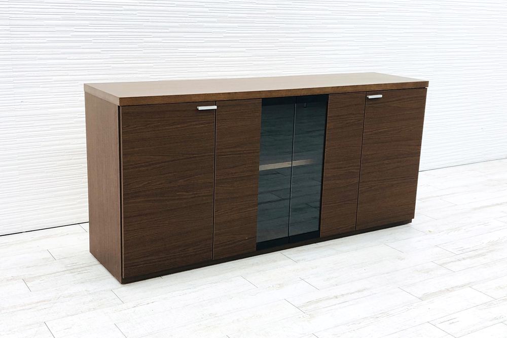 コクヨ サイドボード 中古 クレデンザ マネージメント550シリーズ 収納家具 エグゼクティブ 中古オフィス家具 1800/450/850の画像