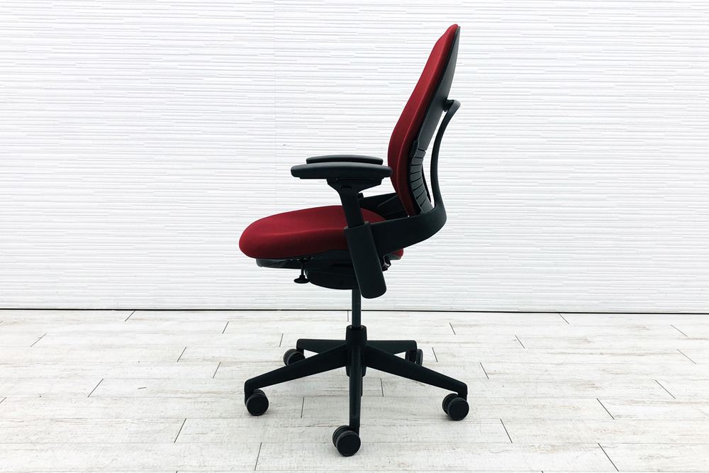 スチールケース リープチェア V2 中古 クッション Steelcase Leap 中古オフィス家具 OAチェア レッド 46216179の画像