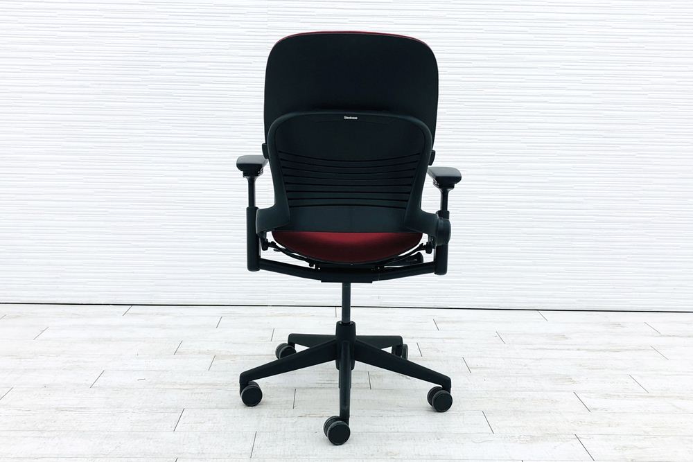 スチールケース リープチェア V2 中古 クッション Steelcase Leap 中古オフィス家具 OAチェア レッド 46216179の画像