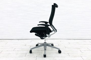 オカムラ バロンチェア 中古 2017年製 可動肘 ハイバック グラデーションメッシュ 中古オフィス家具 ブラック CP85DR-FGR1画像