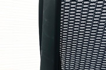 オカムラ シルフィーチェア 中古 2018年製 ローバック 肘無 Sylphy メッシュ 中古オフィス家具 ミディアムブルー C631XR FMP3画像