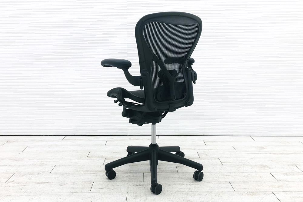 ハーマンミラー アーロンチェア Bサイズ フル装備 中古 ポスチャーフィット メッシュ Herman Miller 中古オフィス家具 肘レバータイプの画像