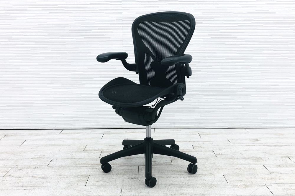 ハーマンミラー アーロンチェア Bサイズ フル装備 中古 ポスチャーフィット メッシュ Herman Miller 中古オフィス家具 肘レバータイプ画像