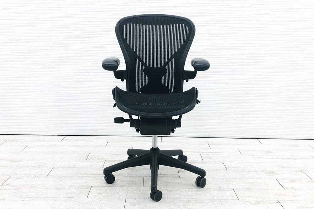 ハーマンミラー アーロンチェア Bサイズ フル装備 中古 ポスチャーフィット メッシュ Herman Miller 中古オフィス家具 肘レバータイプの画像