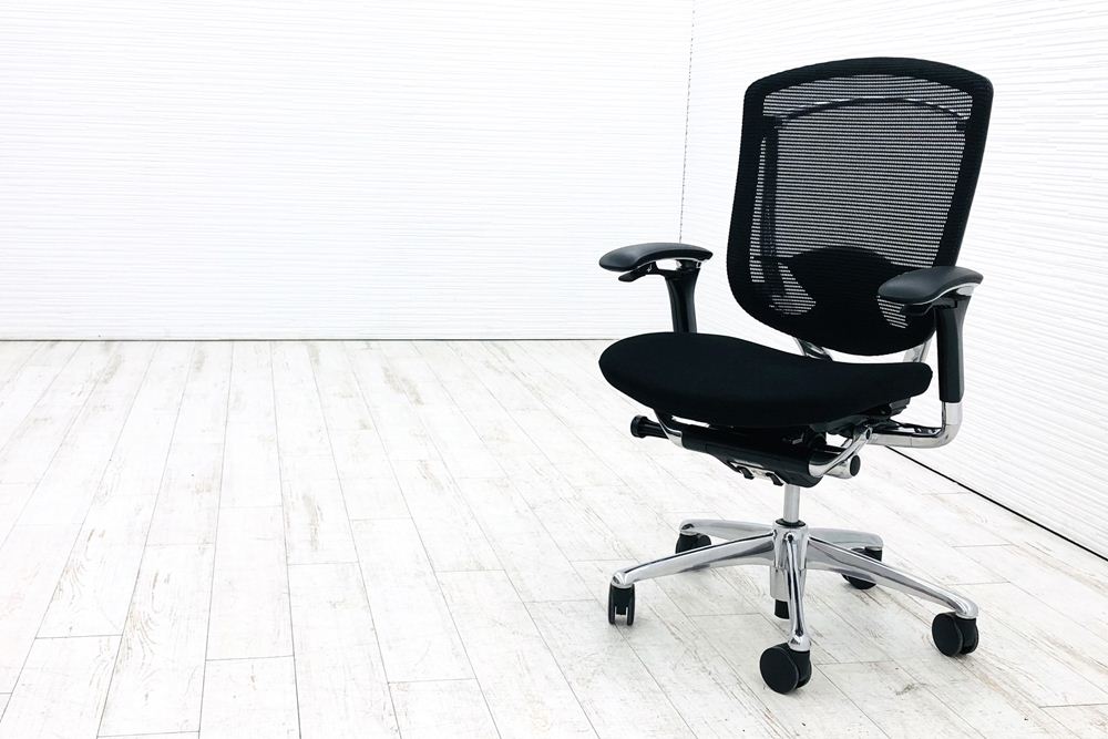 オカムラ コンテッサチェア 中古 2016年製 コンテッサ クッション 高機能チェア 中古オフィス家具 ポリッシュフレーム ブラック CM32ABの画像