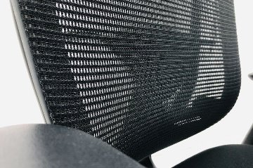 オカムラ コンテッサチェア 中古 2016年製 コンテッサ クッション 高機能チェア 中古オフィス家具 ブラックフレーム ブラック CM32BB画像