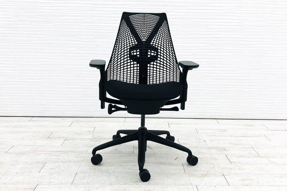 ハーマンミラー セイルチェア 中古  SAYL Chairs フルアジャスタブルアーム 中古オフィス家具 可動肘 ミドルバック ブラックの画像