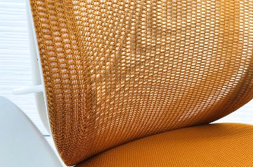シルフィーチェア オカムラ 中古 2016年製 ハイバック 可動肘 Sylphy クッション 中古オフィス家具 C685XW-FMR8 オレンジ画像