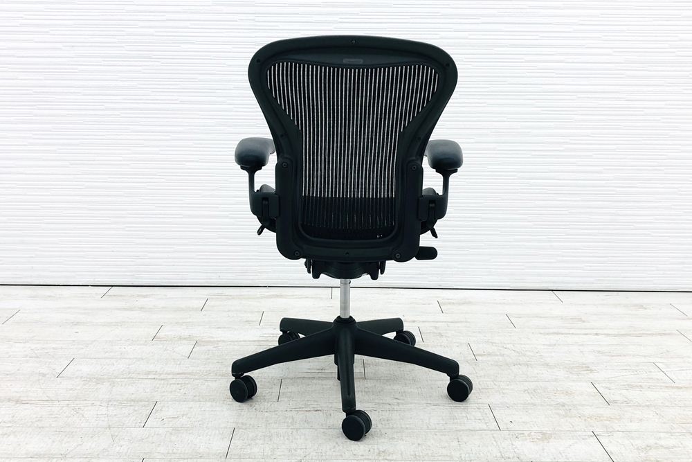 ハーマンミラー アーロンチェア Aサイズ ライト 中古  Herman miller Aeron Chair 中古オフィス家具 可動肘(レバー)画像