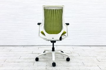 イトーキ エフチェア 中古 2014年製 クッション 固定肘 事務椅子 ITOKI 中古オフィス家具 KF-370JB-W9Q6 モスグリーン画像