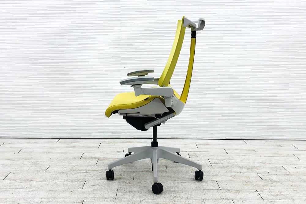アクトチェア 2020年製 中古 イトーキ Act 可動肘 事務椅子 ITOKI 中古オフィス家具 カナリアイエロー画像