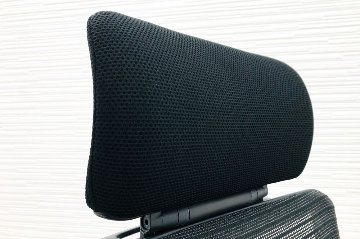 オカムラ コーラルチェア 中古 エクストラハイバック メッシュ 可動肘 ヘッドレスト付 中古オフィス家具 ブラックの画像