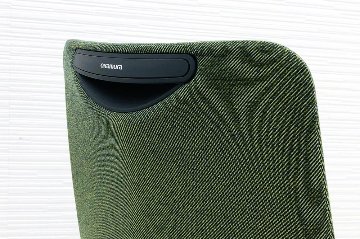 オカムラ ポータムチェア 未使用中古品 中古 2023年製 スタンダードバック 可動肘 中古オフィス家具 ダークグリーンの画像