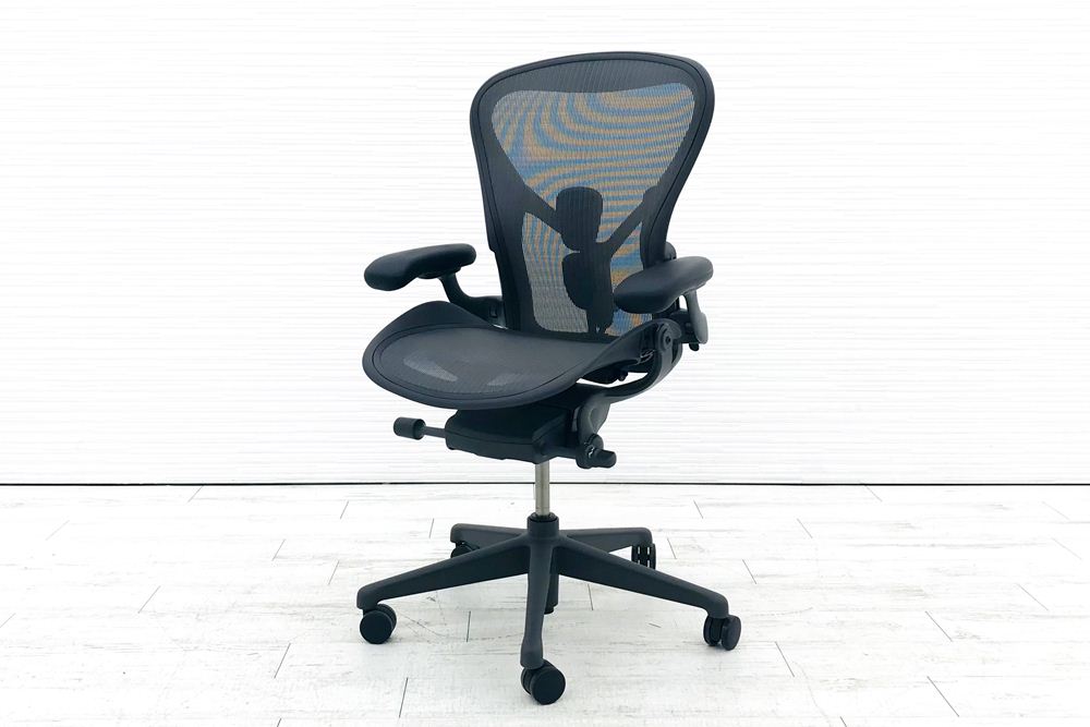 【未開封未使用品】 ハーマンミラー アーロンチェア リマスタード Cサイズ フル装備 Aeron Chairs Remastered 中古 Herman Miller 中古オフィス家具 グラファイトの画像