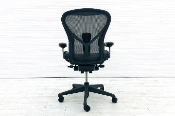 【未開封未使用品】 ハーマンミラー アーロンチェア リマスタード Cサイズ フル装備 Aeron Chairs Remastered 中古 Herman Miller 中古オフィス家具 グラファイトの画像