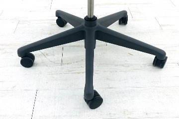 【未開封未使用品】 ハーマンミラー アーロンチェア リマスタード Cサイズ フル装備 Aeron Chairs Remastered 中古 Herman Miller 中古オフィス家具 グラファイトの画像