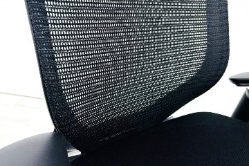 バロンチェア Baron オカムラ 2017年製 エクストラハイバック 座面クッション 可動肘 中古オフィス家具 可動ヘッドレスト ブラックの画像