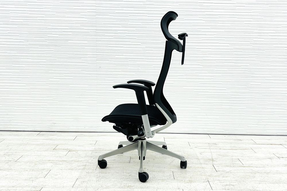 バロンチェア 中古 オカムラ Baron エクストラハイバック 座面メッシュ 可動肘 中古オフィス家具 固定ヘッドレスト シルバーフレーム ブラックの画像