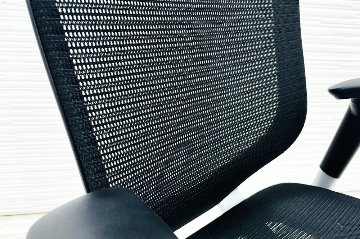 バロンチェア 中古 オカムラ Baron エクストラハイバック 座面メッシュ 可動肘 中古オフィス家具 固定ヘッドレスト シルバーフレーム ブラックの画像