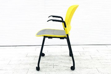 ハーマンミラー ケイパーチェア 中古 スタッキングチェア メッシュ ミーティングチェア 中古オフィス家具 イエローの画像