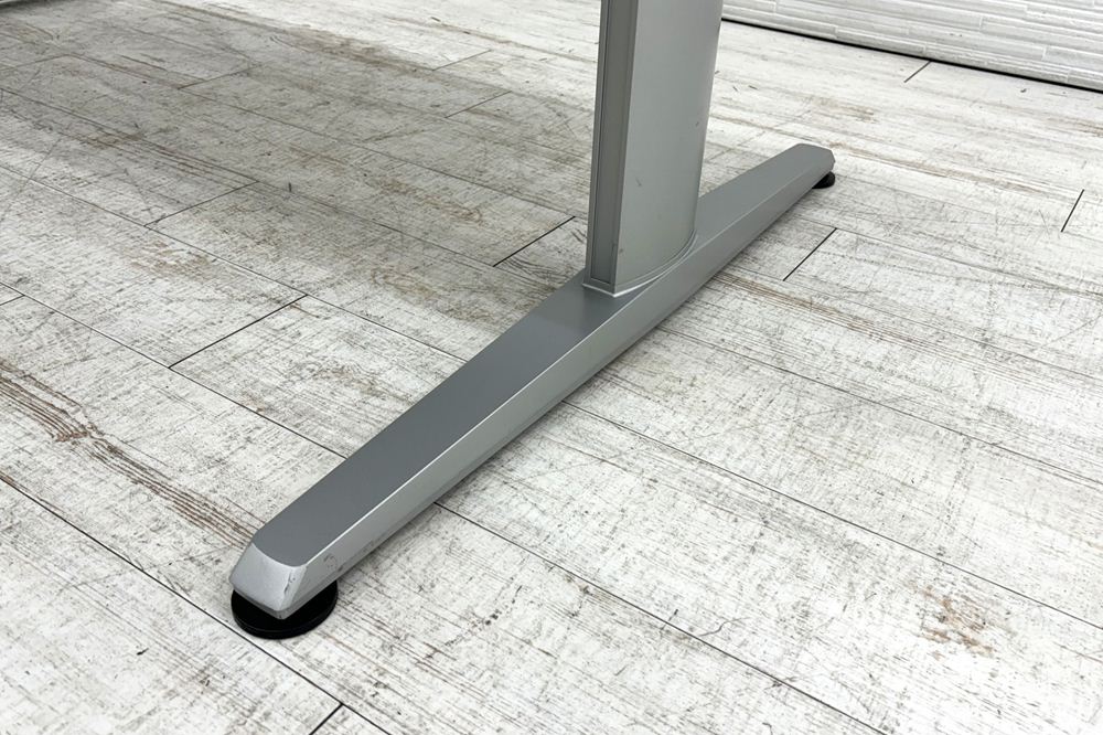 オカムラ Liftio 固定タイプ リフティオ 中古 ネオウッドダーク ミーティングテーブル 小型会議テーブル 中古オフィス家具 1800/900/720の画像