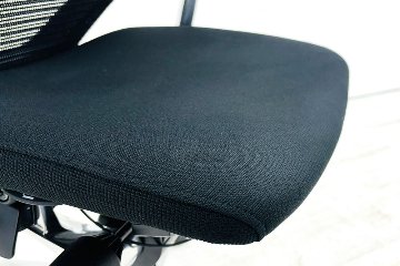 オカムラ Baron バロンチェア ハイバック 中古 2014年製 中古オフィス家具 固定肘 座クッション デザインアーム ブラックの画像
