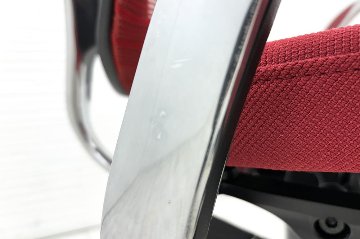 オカムラ コンテッサチェア 2015年製 中古 Contessa コンテッサ クッション 固定肘 中古オフィス家具 レッド CM24ABの画像