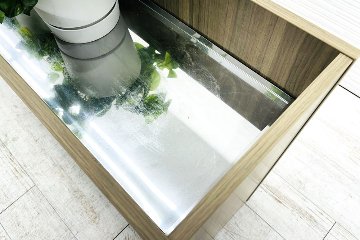 イトーキ プラントボックス 造花付き 中古 フェイクグリーン 間地切り 中古オフィス家具 フラワースタンド 900/300/700の画像