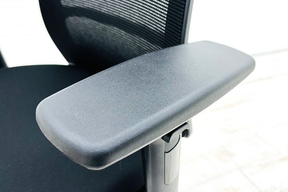 Personality(パーソナリティ)シリーズ スチールケース 中古 Steelcase 中古オフィス家具 ブラック PVT-111111の画像