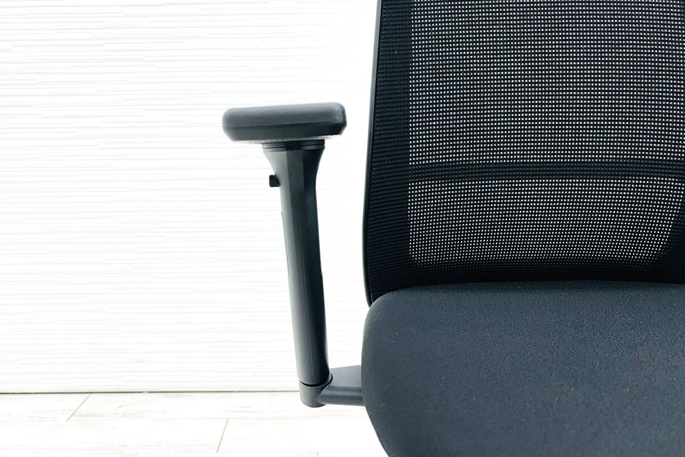 Personality(パーソナリティ)シリーズ スチールケース 中古 Steelcase 中古オフィス家具 ブラック PVT-111111の画像