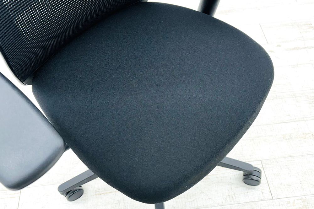 Personality(パーソナリティ)シリーズ スチールケース 中古 Steelcase 中古オフィス家具 ブラック PVT-111111の画像