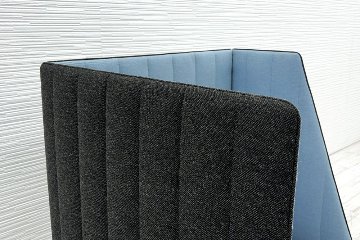 コクヨ ワークブース 中古 インターバル 2.5サイドタイプ パーテーション ラウンジソファ 1人用ソファ 中古オフィス家具 カプセルソファーの画像
