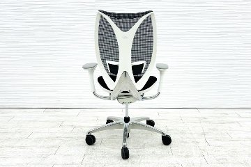 オカムラ サブリナチェア スマートオペレーション 中古 2017年製 サブリナSO 可動肘 中古オフィス家具 ブラック Sabrina Smart Operationの画像