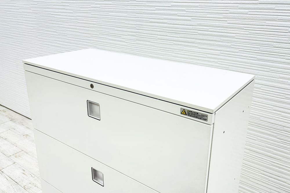 オカムラ レクトライン 4段ラテラル書庫 スチール 中古 キャビネット スチール書庫 中古オフィス家具 シリンダー錠 900/400/1275 ホワイトの画像