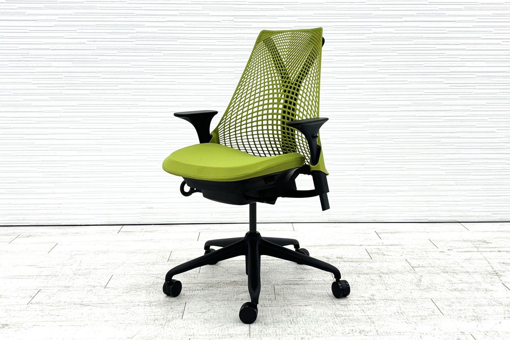 【未開封未使用品】 ハーマンミラー セイルチェア ミドルバック 中古 Herman Miller SAYL Chair 中古オフィス家具 可動肘 グリーンの画像
